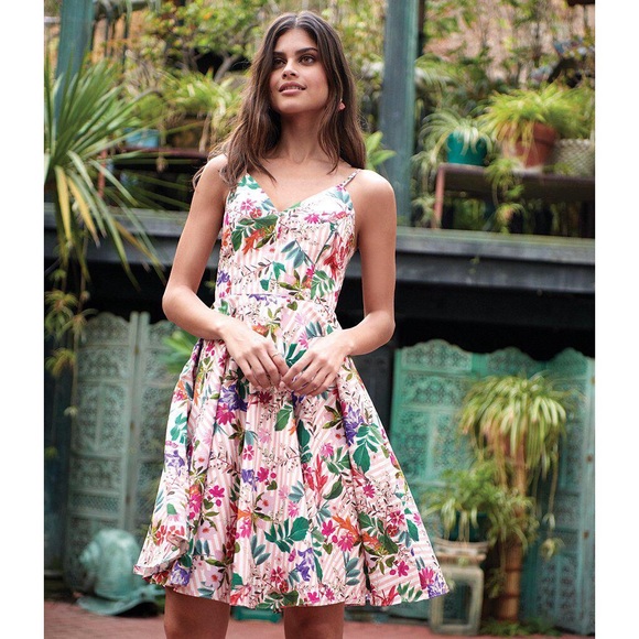 Gianni Bini Jacquelin Floral Print Poplin Dress - Picture 3 of 6